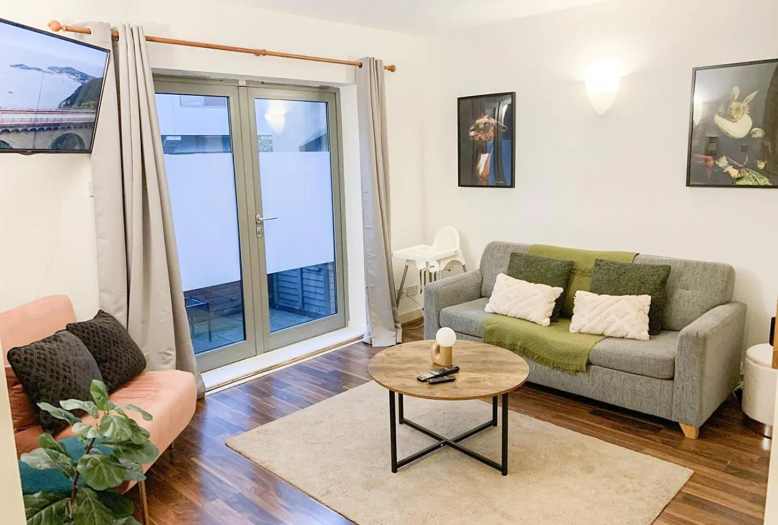 1 Bedroom Flat With Free Parking In Canary Wharf Near London Musuem contacts
