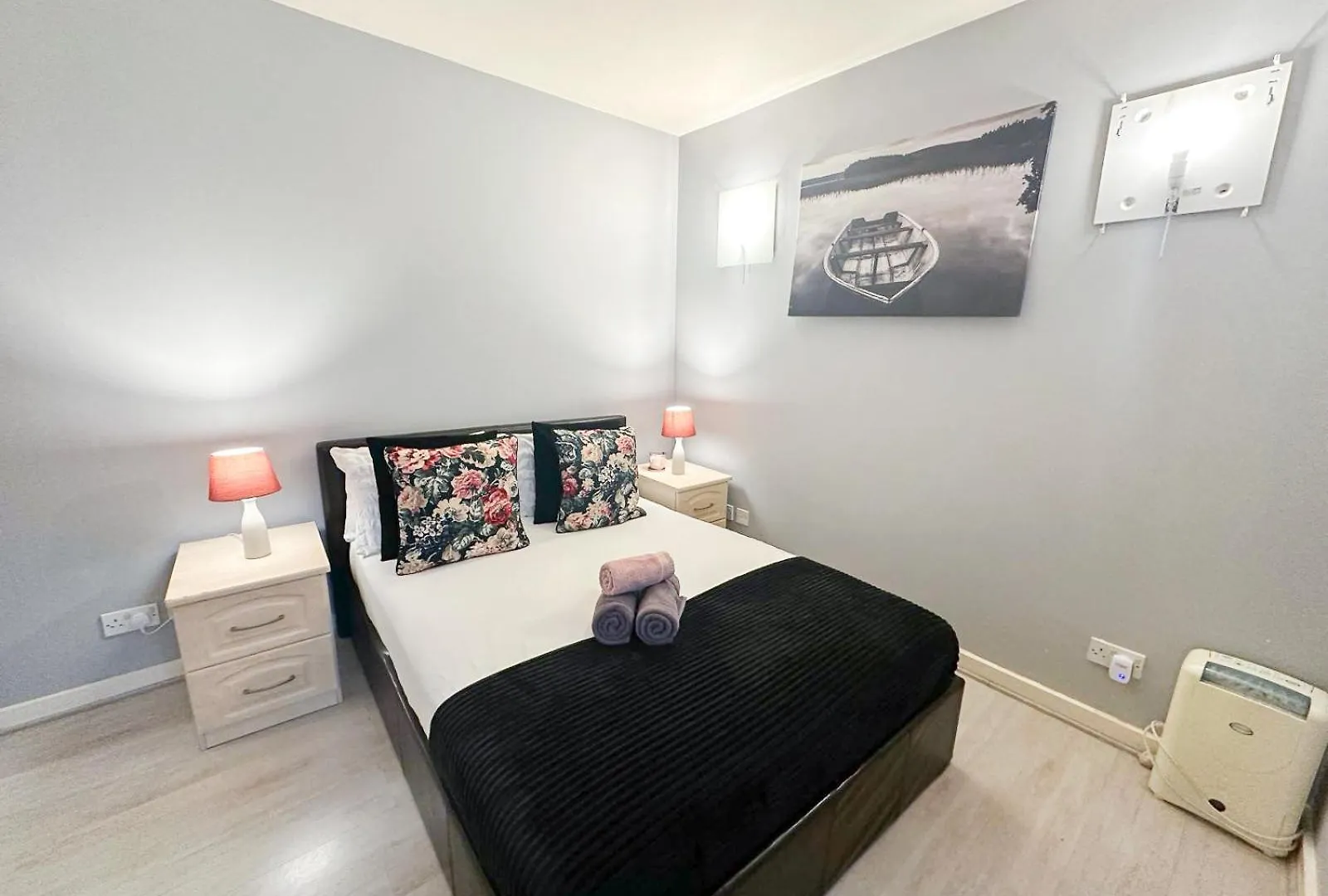 1 Bedroom Flat With Free Parking In Canary Wharf Near London Musuem 0*,  United Kingdom